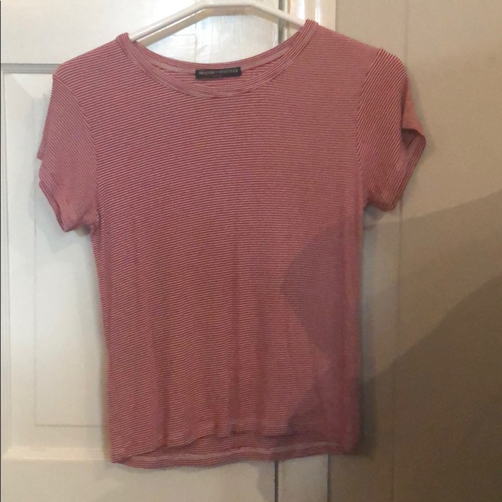 STRIPED RED AND WHITE BRANDY MELVILLE TOP